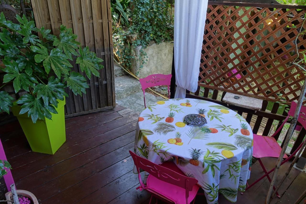 Studio Grotte Des Fees Hyères Exterior foto
